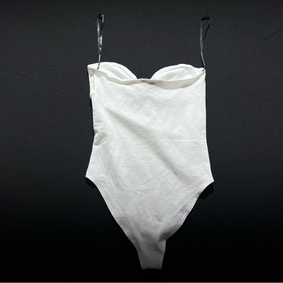 White body suit. - Picture 3 of 4